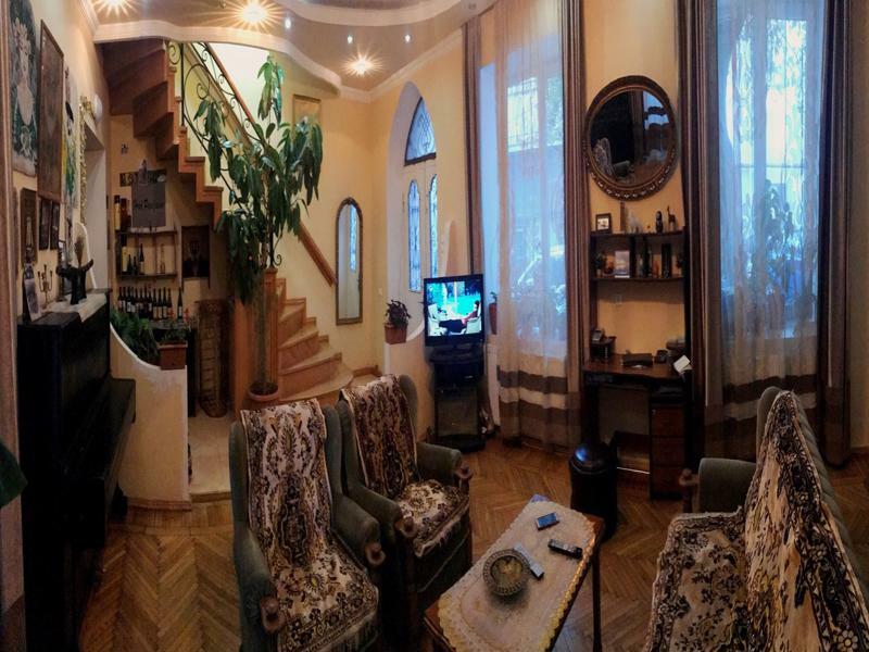 Family Hotel Parajanov Tbilissi Extérieur photo